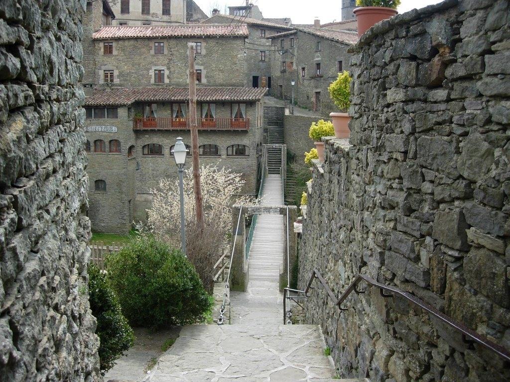 Can Grau Rupit Bagian luar foto